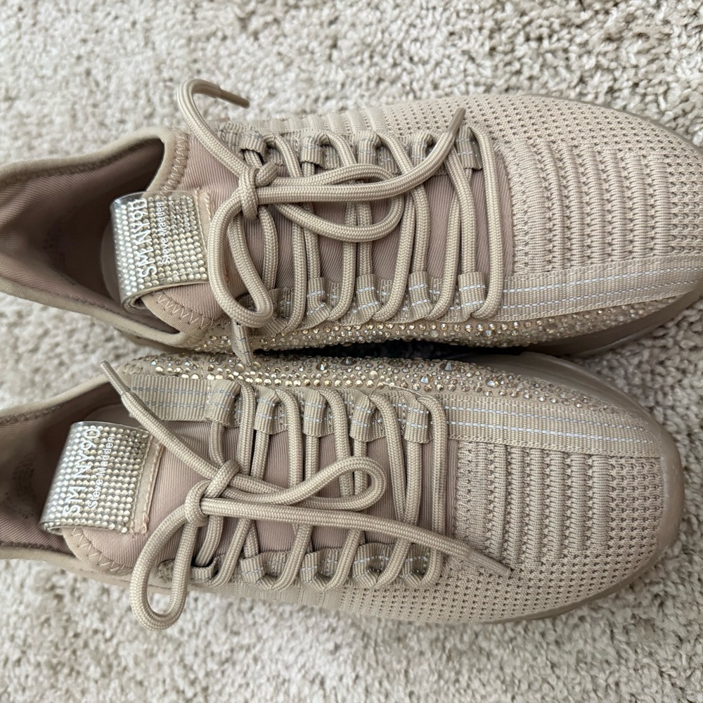 Stylish Beige Women's Sneakers - Picture 2 of 9